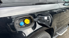 Land Rover Defender 3.0 D250 X-Dynamic SE 90 3dr Auto Diesel Estate